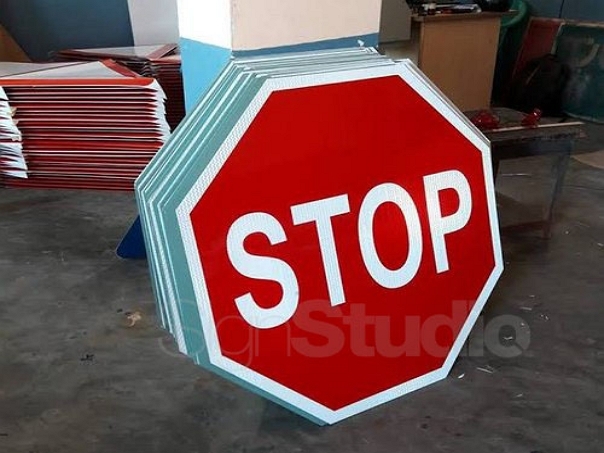 STOP-SIGNAL-Sign-Boards-Hubli-Koppal-Bellary