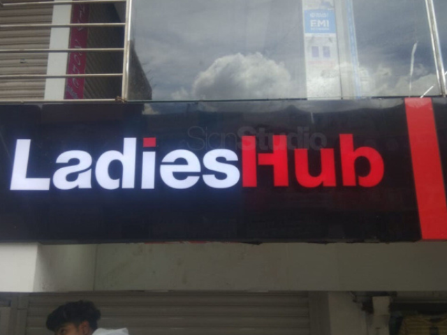 Ladies hub (1)